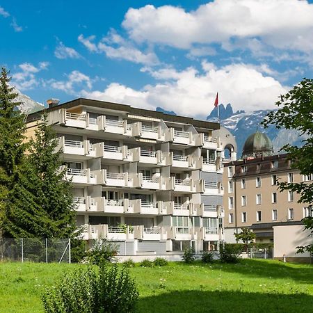 Spirit Apartments - Balkon - Bergsicht - Parkplatz Engelberg Buitenkant foto